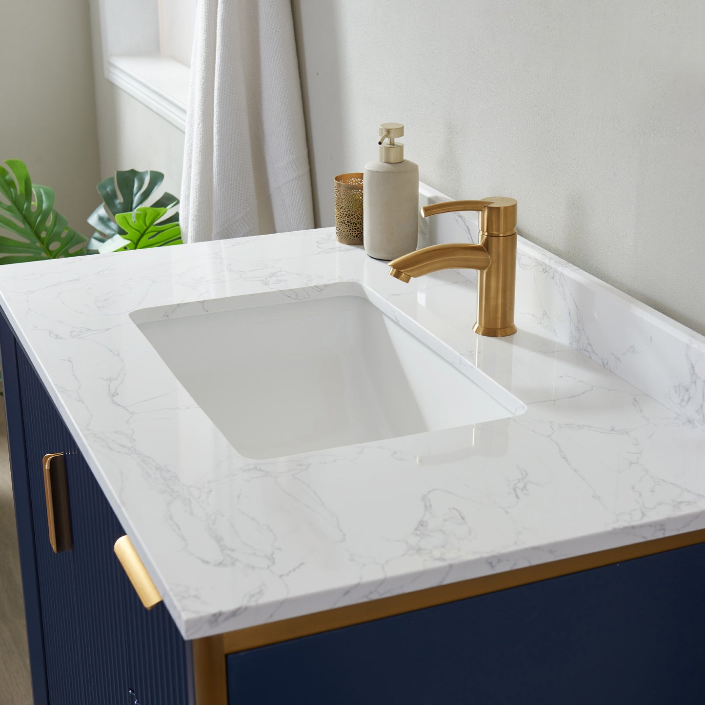 Granada 36" Vanity in Royal Blue with White Composite Grain Stone Countertop Without Mirror