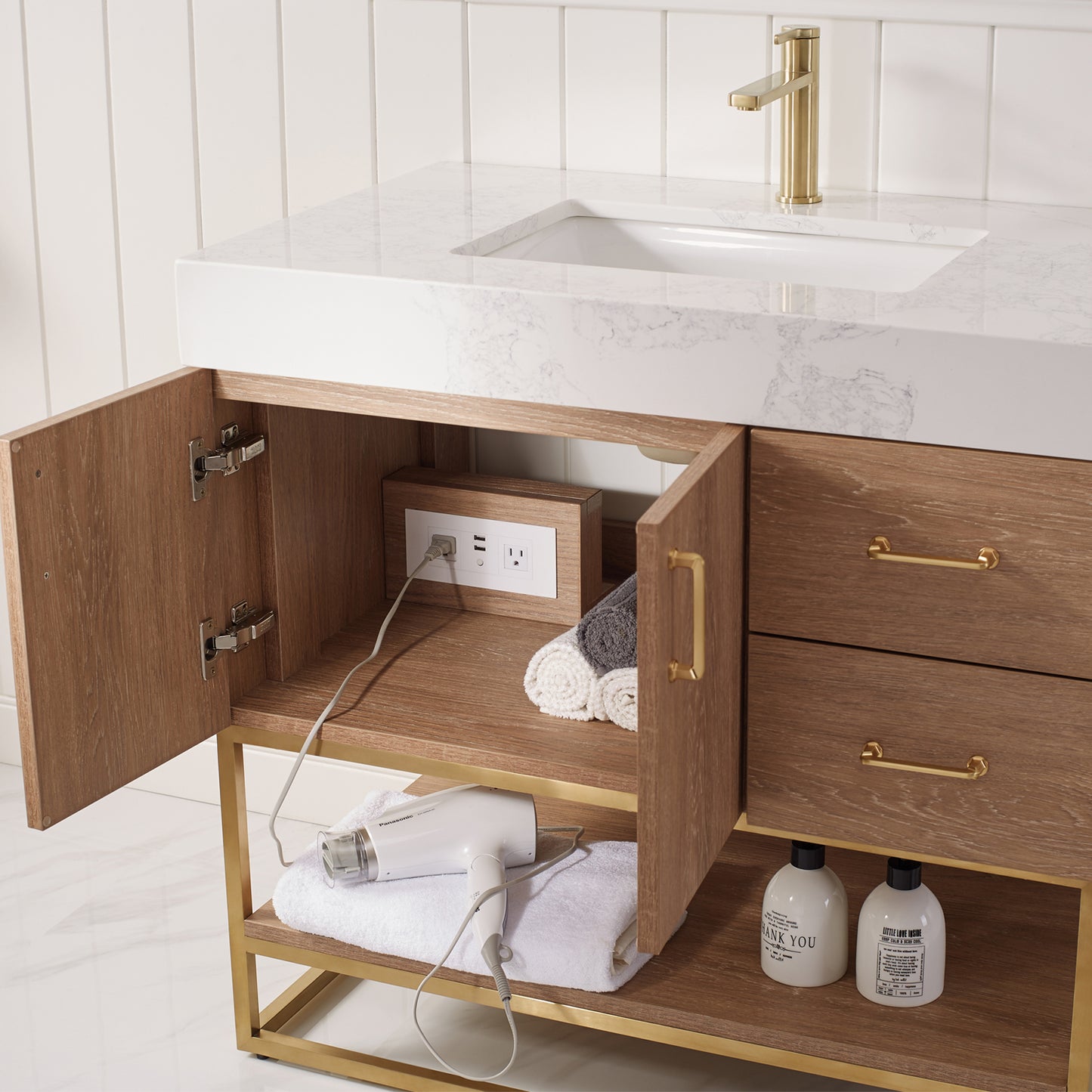 Alistair 36" Single Vanity in North American Oak with White Grain Stone Countertop With Mirror