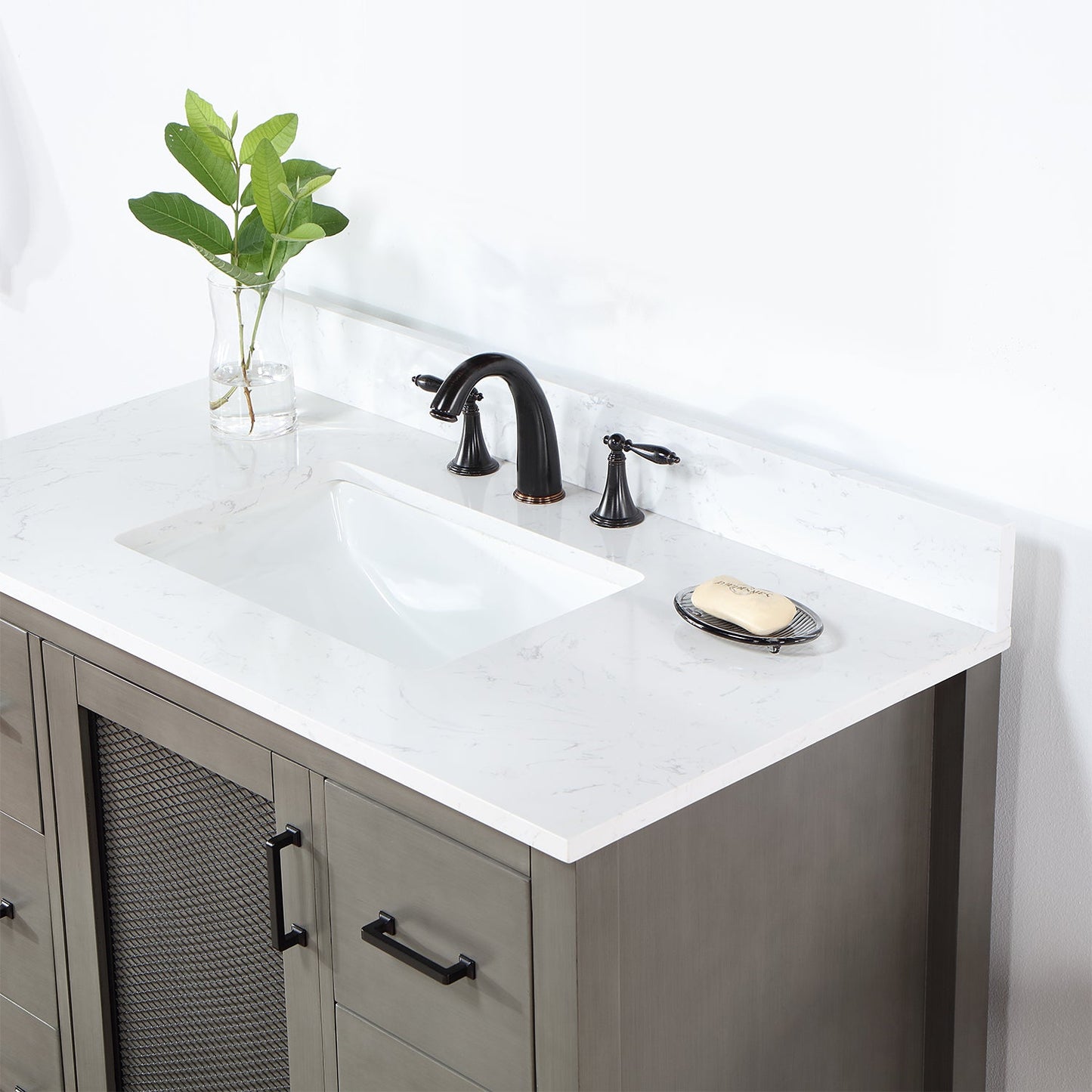 Hadiya 42" Single Bathroom Vanity Set in Gray Pine