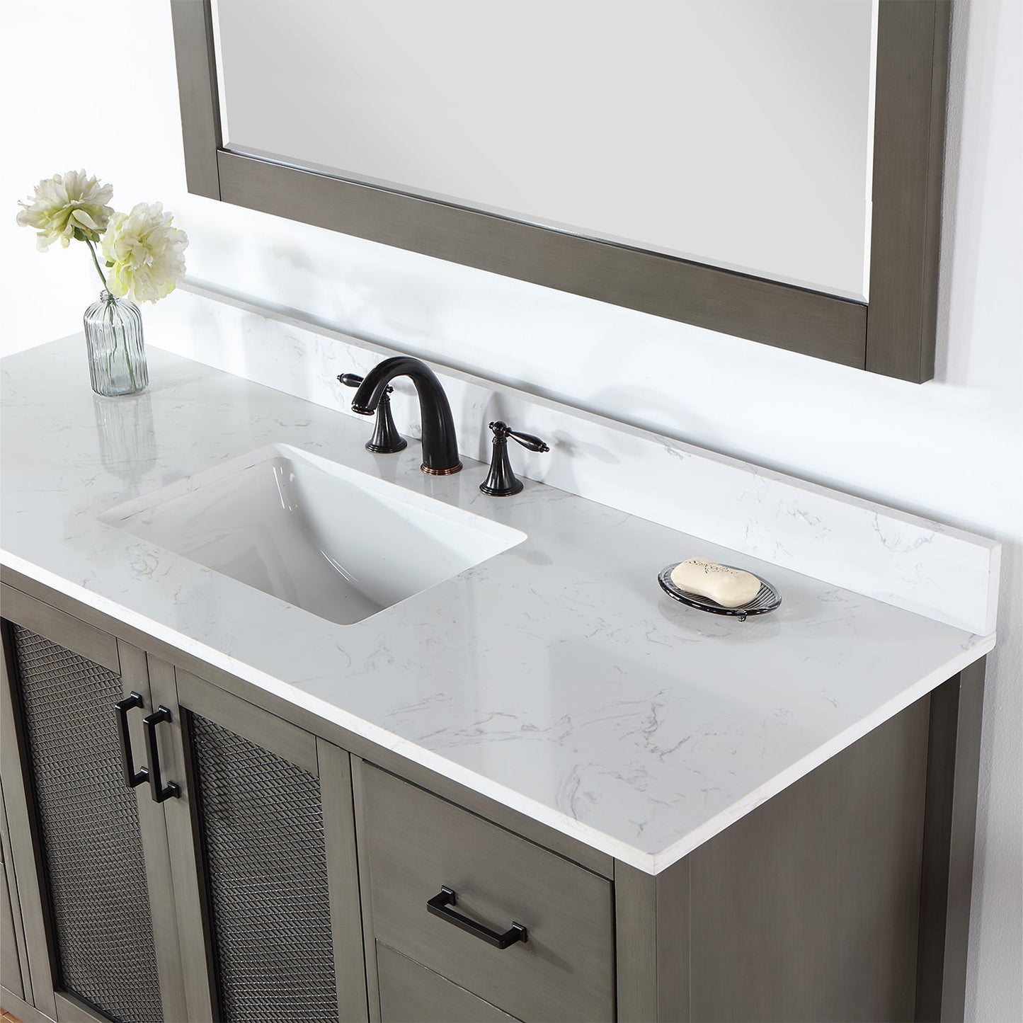 Hadiya 60" Single Bathroom Vanity Set in Gray Pine
