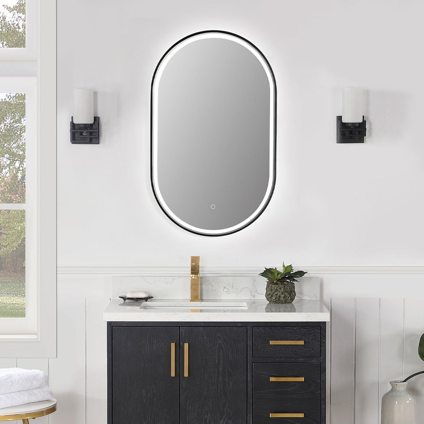 Oleggio Oval
 36" Framed in Matt Black Modern Bathroom/Vanity LED Lighted Wall Mirror