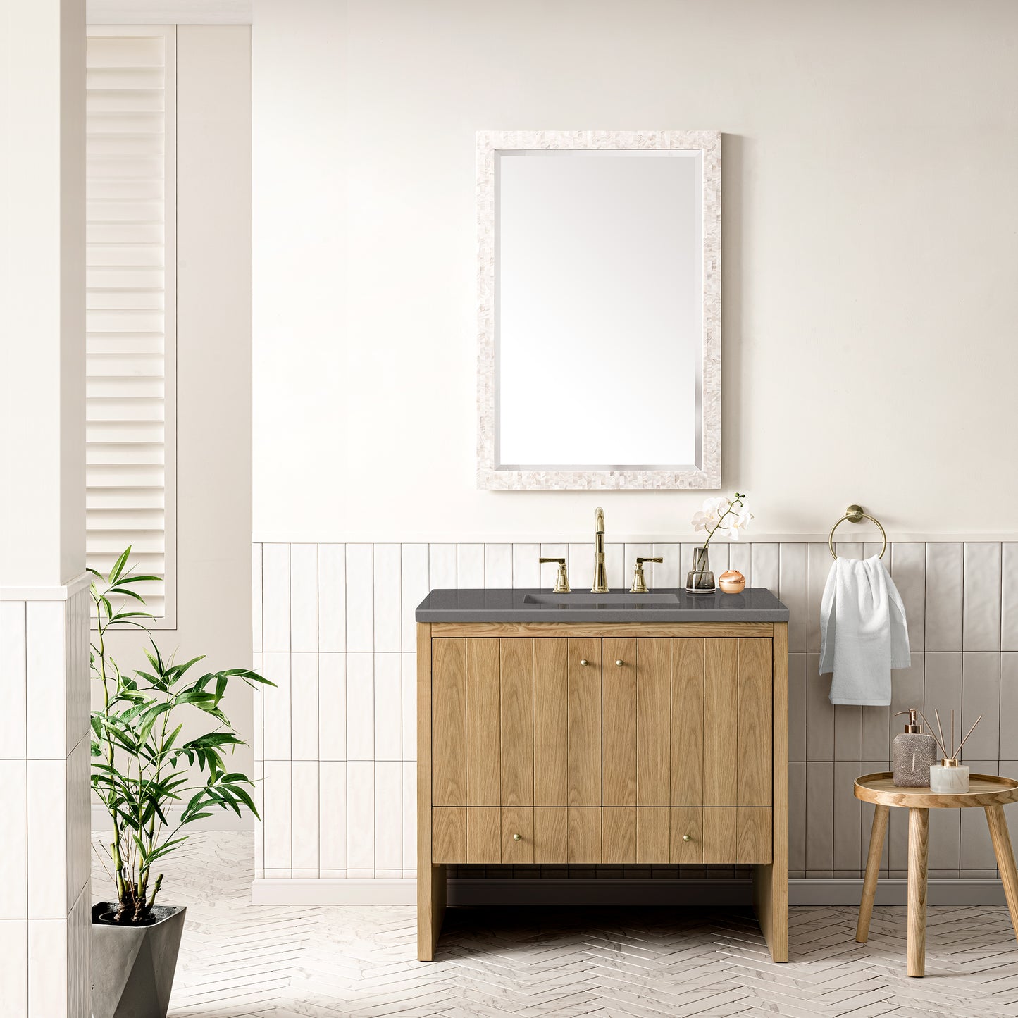 Hudson 36" Single Vanity, Light Natural Oak w/ 3 CM Grey Expo Top