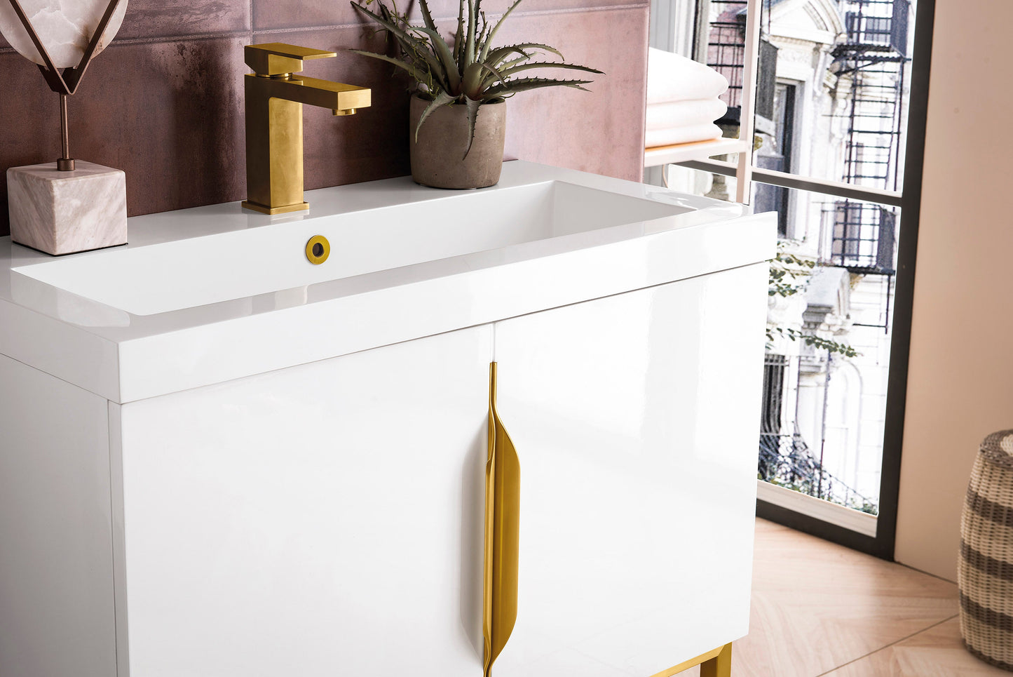 Columbia 31.5" Single Vanity, Glossy White, Radiant Gold, w/ White Glossy Composite Stone Top