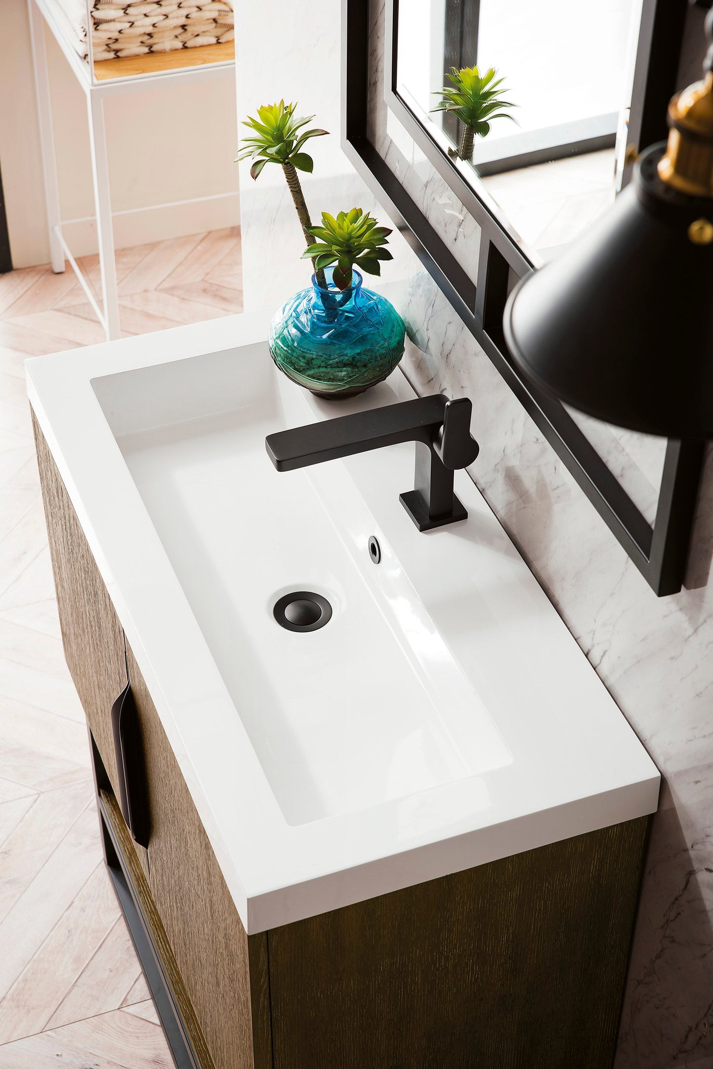 Columbia 31.5" Single Vanity, Latte Oak, Matte Black, w/ White Glossy Composite Stone Top